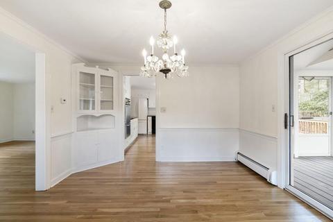 14 Stonehurst Rd, Needham, MA 02492 photo 6