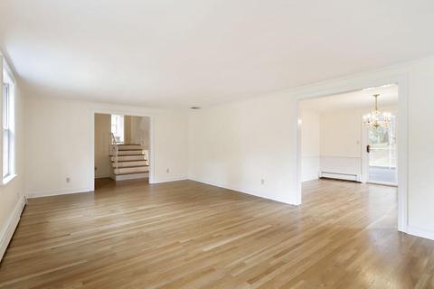 14 Stonehurst Rd, Needham, MA 02492 photo 5