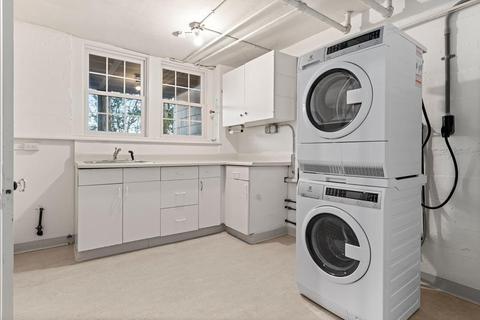 49 Blake Rd, Brookline, MA 02445 photo 27