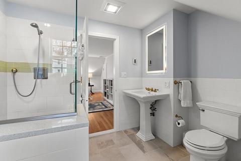 49 Blake Rd, Brookline, MA 02445 photo 22