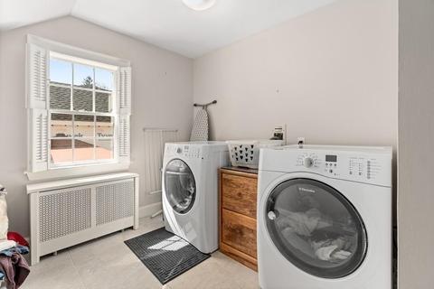 49 Blake Rd, Brookline, MA 02445 photo 24
