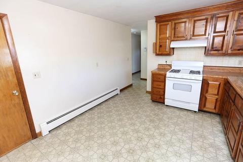 126 Boucher Cir, Chicopee, MA 01020 photo 14