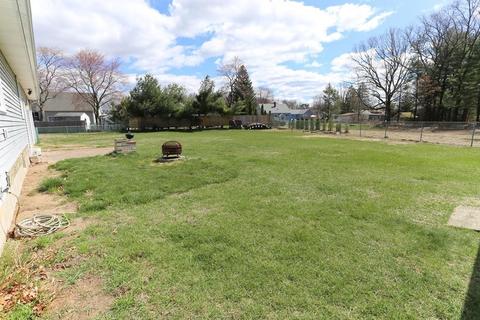 126 Boucher Cir, Chicopee, MA 01020 photo 6