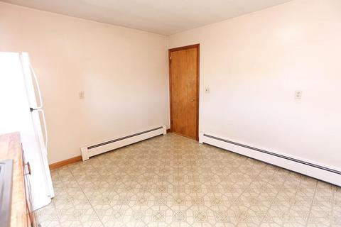 126 Boucher Cir, Chicopee, MA 01020 photo 13