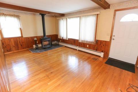 126 Boucher Cir, Chicopee, MA 01020 photo 8