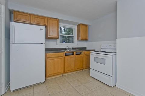 295 Rosewell St, Springfield, MA 01109 photo 3