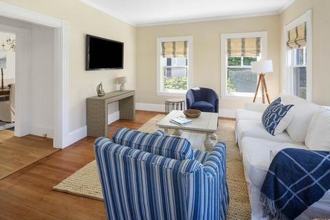 51 Pleasant St, Hingham, MA 02043 photo 17