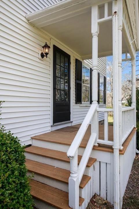 51 Pleasant St, Hingham, MA 02043 photo 5