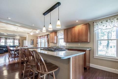 64 Coolidge Rd, Worcester, MA 01602 photo 19