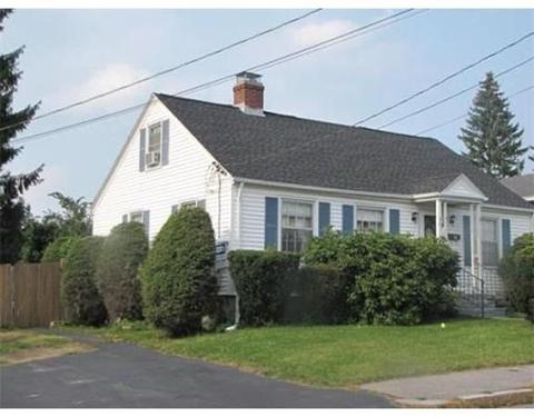 35 Randall St, Worcester, MA 01606 photo 2