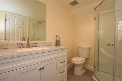 92 Hampstead Pl, Athol, MA 01331 photo 15