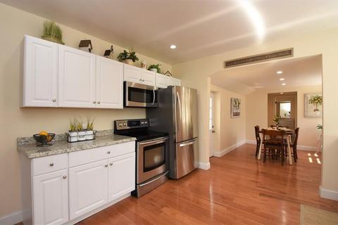 92 Hampstead Pl, Athol, MA 01331 photo 10