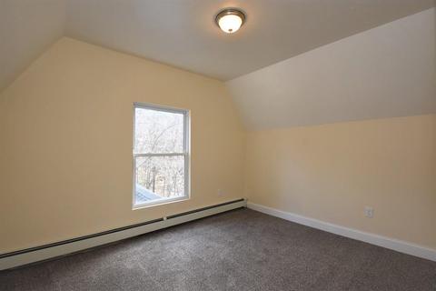 92 Hampstead Pl, Athol, MA 01331 photo 18