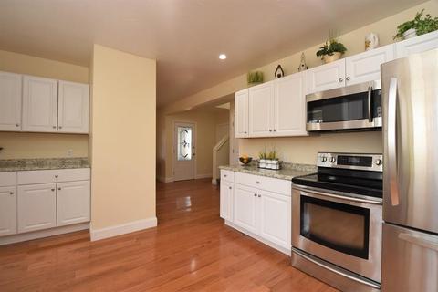 92 Hampstead Pl, Athol, MA 01331 photo 12
