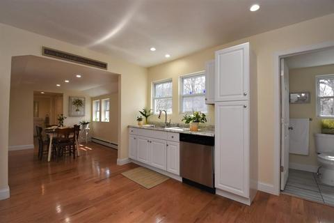 92 Hampstead Pl, Athol, MA 01331 photo 9