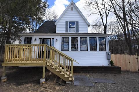 92 Hampstead Pl, Athol, MA 01331 photo 1