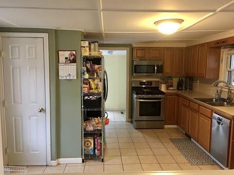 59 Parsons St, Easthampton, MA 01027 photo 8