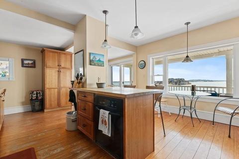 14 Gallops Hill Rd, Hull, MA 02045 photo 3