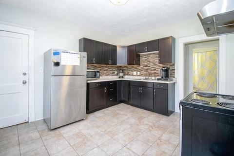 1062 Sumner Ave, Springfield, MA 01118 photo 13
