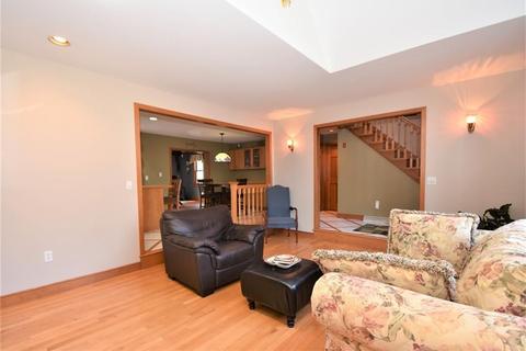 71 Pearl St, Upton, MA 01568 photo 6