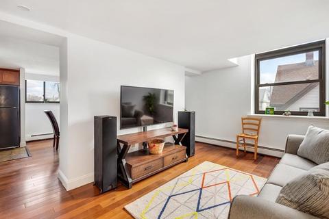 12 Locust St #3D, Everett, MA 02149 photo 6