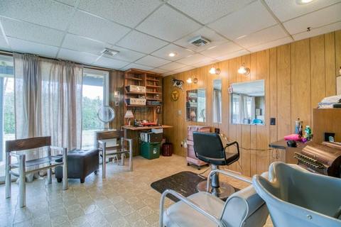37 Deane St, Chicopee, MA 01020 photo 15