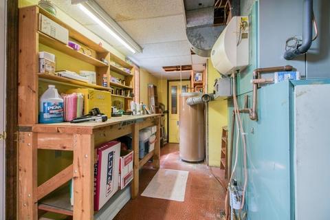 37 Deane St, Chicopee, MA 01020 photo 21