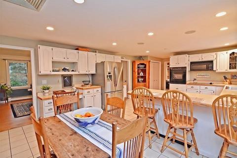 94 Windsor Ave, Acton, MA 01720 photo 10