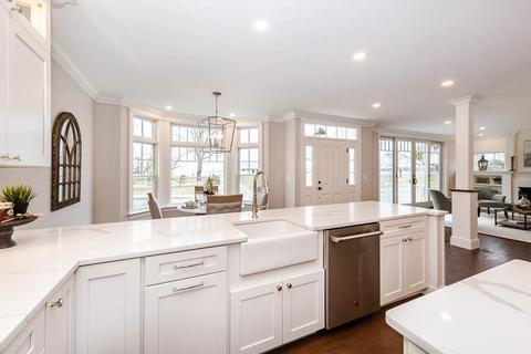126 Lothrop St, Beverly, MA 01915 photo 8