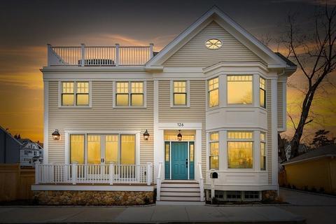 126 Lothrop St, Beverly, MA 01915 photo 1