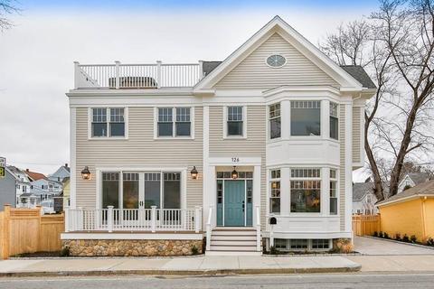 126 Lothrop St, Beverly, MA 01915 photo 2
