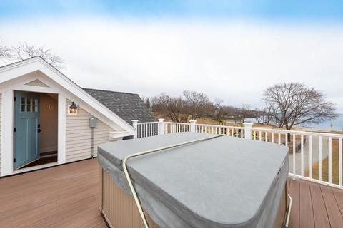 126 Lothrop St, Beverly, MA 01915 photo 25