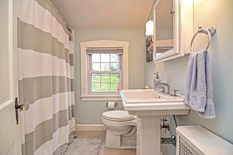 561 Webster St, Needham, MA 02494 photo 17