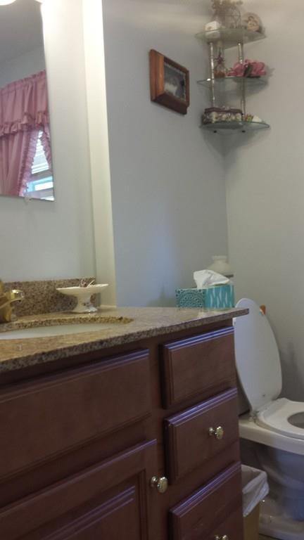 127 Garnet St, Springfield, MA 01129 photo 10