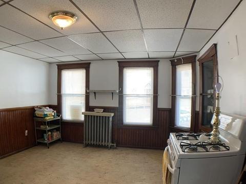 21 Stanton St, Worcester, MA 01605 photo 8