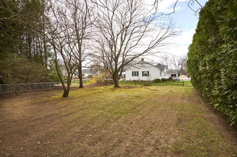 96 Briggs St, Easthampton, MA 01027 photo 31