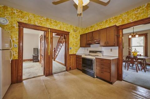 96 Briggs St, Easthampton, MA 01027 photo 11