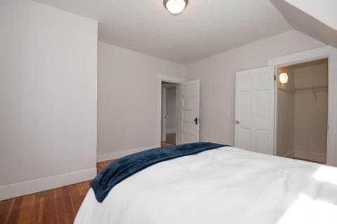 11 Wrentham Rd, Worcester, MA 01602 photo 17