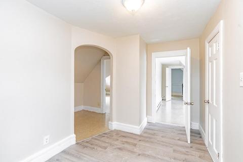 17 Marble St, Springfield, MA 01105 photo 32