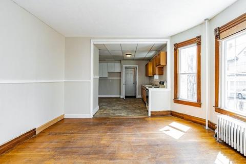 17 Marble St, Springfield, MA 01105 photo 6