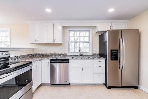 80 Munger Rd, Chicopee, MA 01020 photo 11