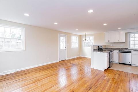 80 Munger Rd, Chicopee, MA 01020 photo 5