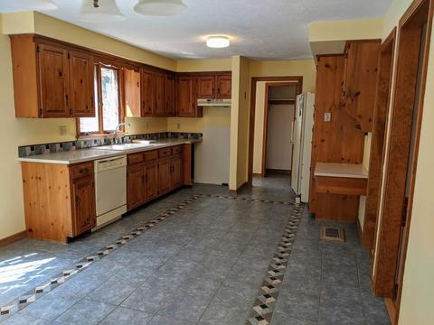 18 Glenview St, Upton, MA 01568 photo 4