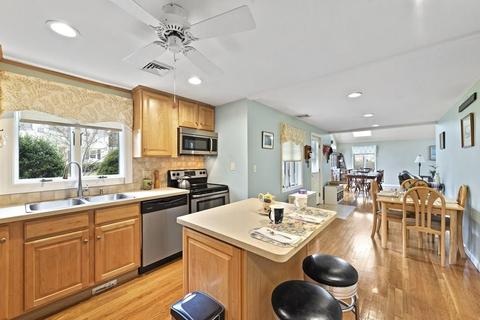 9 Crestline Cir, Danvers, MA 01923 photo 2
