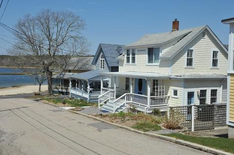 11 First St, Wareham, MA 02558 photo 2