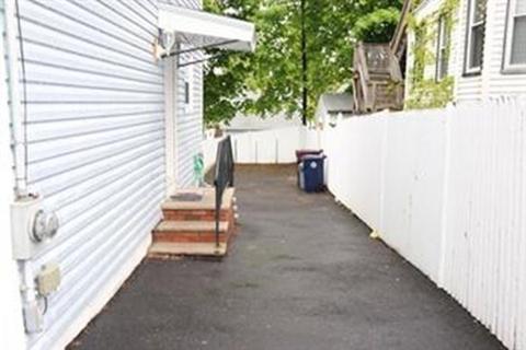 84 Dartmouth St, Everett, MA 02149 photo 25