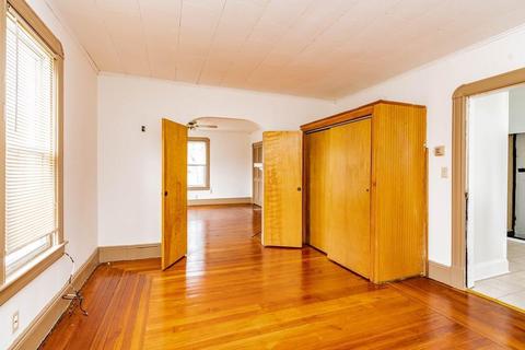 51 Maple Ter, West Springfield, MA 01089 photo 4