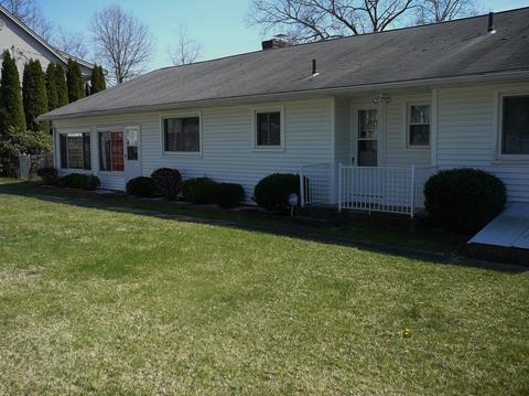 30 Smith St, Chicopee, MA 01020 photo 34