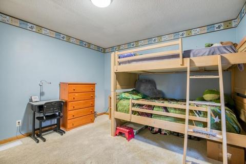 62 Dillon St, Chicopee, MA 01013 photo 13