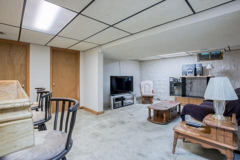 62 Dillon St, Chicopee, MA 01013 photo 16